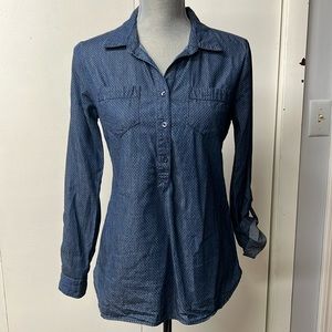 Lightweight denim long sleeve 3 button shirt with collar. Blue with dots